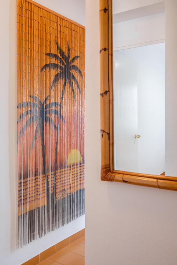 Beach House Cambrils Apartamento En Primera Linea De Playa Eksteriør billede